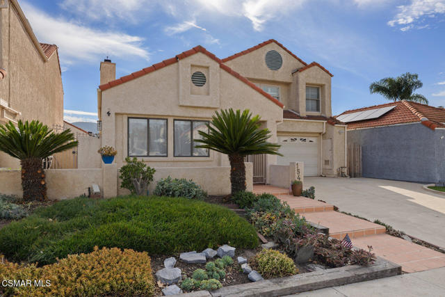 15494 Kernvale Avenue, Moorpark CA: https://media.crmls.org/mediaz/dc4c86f5-b257-40bf-a838-67d523e59faa.jpg