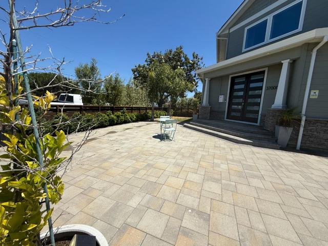 37000 Poplar Avenue, Newark CA: https://media.crmls.org/mediaz/dc4d13c0-6e52-4d76-a8ae-4ea0dcbedde3.jpg