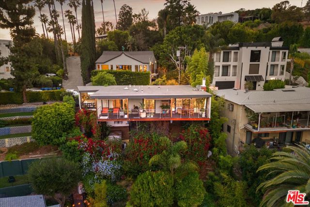 6190 Temple Hill Drive, Los Angeles CA: https://media.crmls.org/mediaz/dc4d6cb1-cf52-4ead-8837-10e6ad725e9d.jpg