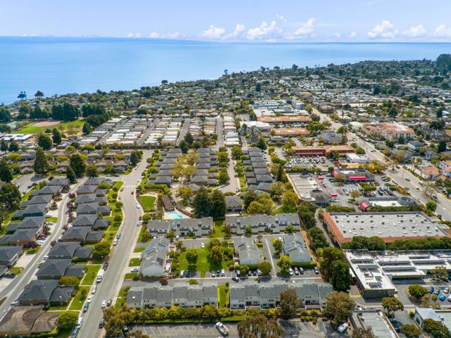 1505 42nd Avenue, Capitola CA: https://media.crmls.org/mediaz/dc4e4866-5e19-4cd9-b047-14ceae45156f.jpg
