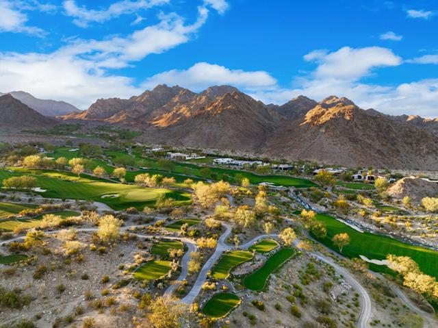 79235 Tom Fazio N Lane, La Quinta CA: https://media.crmls.org/mediaz/dc4e7cc9-28b0-468d-bd71-733b399c03cd.jpg