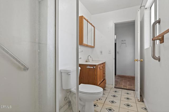 110 E Oak View Avenue, Ojai CA: https://media.crmls.org/mediaz/dc4e82f9-25c3-41e7-bffa-d52a5380d924.jpg