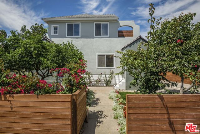 1827 W 24th Street, Los Angeles CA: https://media.crmls.org/mediaz/dc4e9400-a637-465c-bdad-a9a8c4c6a870.jpg