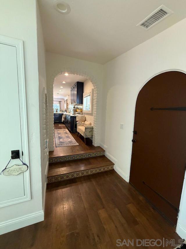 2433 San Marcos Ave., San Diego CA: https://media.crmls.org/mediaz/dc4f28bc-79eb-46f5-b32a-e6e12ad85913.jpg