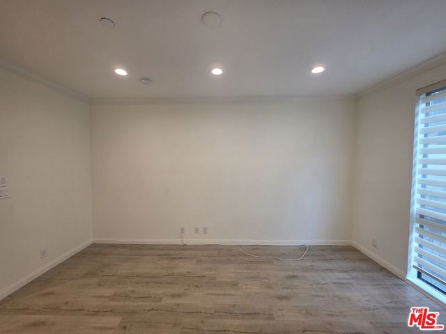 12000 Goshen Avenue, Los Angeles CA: https://media.crmls.org/mediaz/dc4f3c5e-1cbc-41d0-833a-134d8447682f.jpg