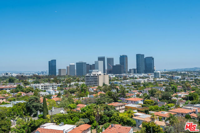 10490 Wilshire Boulevard, Los Angeles, California 90024, 2 Bedrooms Bedrooms, ,2 BathroomsBathrooms,Condominium,For Sale,Wilshire,24404625