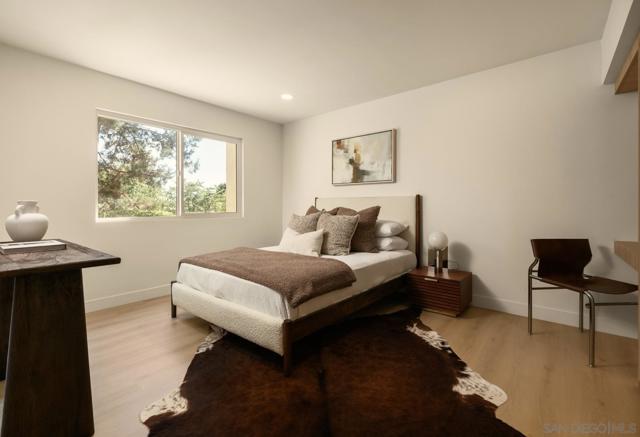 2163 Caminito Circulo Norte, La Jolla CA: https://media.crmls.org/mediaz/dc4fa324-a562-4f43-b805-f83b5e95c8b6.jpg