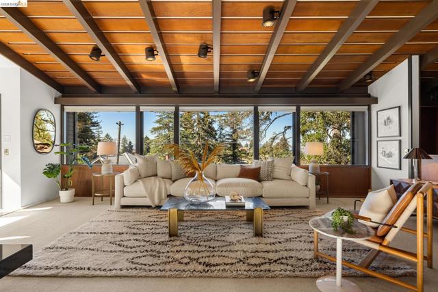 Image 8 of 52 For 85 El Camino Real