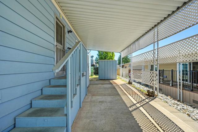 12339 Pepperwood, Auburn CA: https://media.crmls.org/mediaz/dc52954b-3f09-472c-93b6-0dd15dd47346.jpg