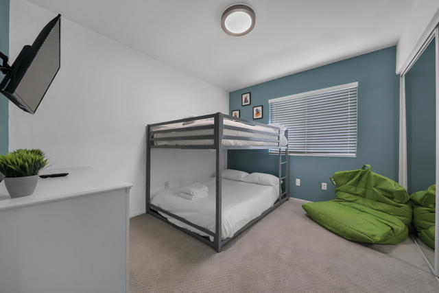 Image 15 of 28 For 80490 Paseo Tesoro