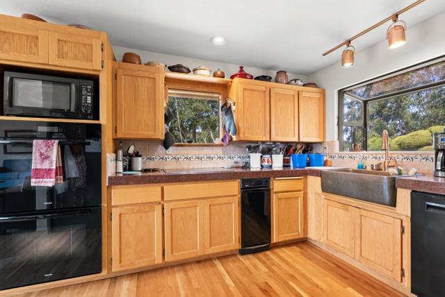 739 Snyder Avenue, Aromas CA: https://media.crmls.org/mediaz/dc5326b9-72e4-46e8-9d50-5f18159e6fc1.jpg