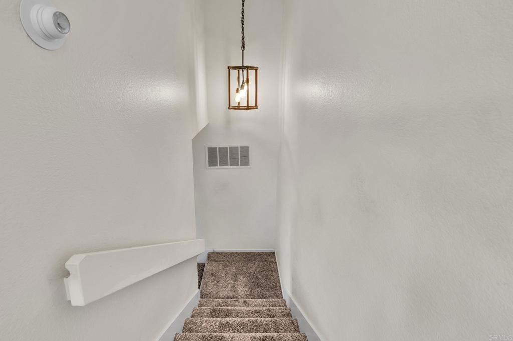 3036 Avenida Christina - photo 16