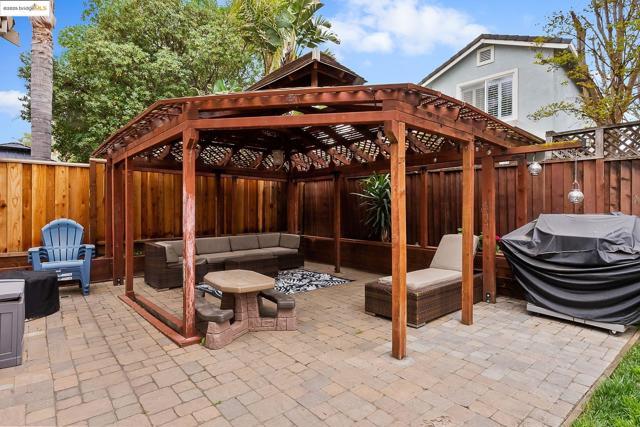 3551 Keystone Loop, Discovery Bay CA: https://media.crmls.org/mediaz/dc53de0b-887d-4f70-8d4f-a80fbee43503.jpg
