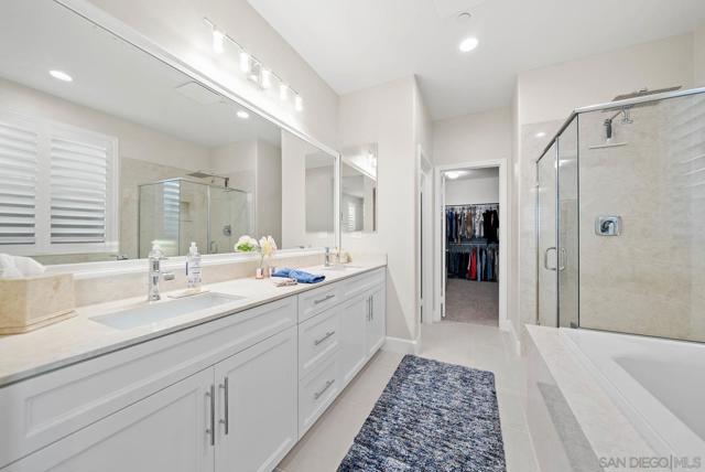 542 Adobe Estates Dr, Vista CA: https://media.crmls.org/mediaz/dc543077-749e-45af-8ea9-758aeea639ed.jpg