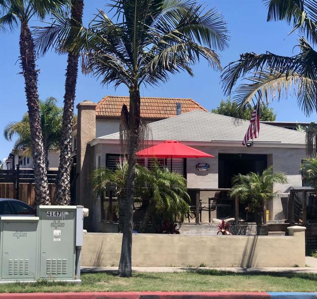 4135 Fanuel St, Pacific Beach (San Diego) CA: https://media.crmls.org/mediaz/dc5436ca-5f5e-487a-95bc-ee4b8d9d71ab.jpg