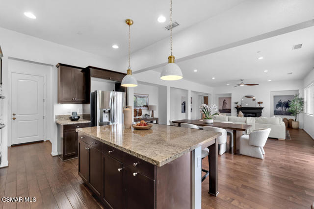 4968 Princess Drive, Agoura Hills CA: https://media.crmls.org/mediaz/dc548e43-4c7b-476b-993e-264846830537.jpg