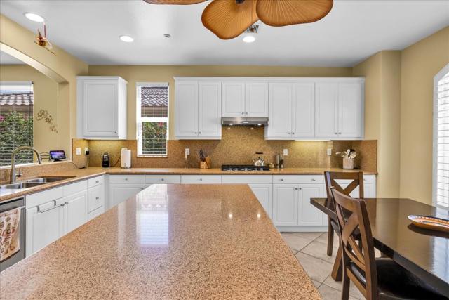 3330 Savanna Trail, Palm Springs CA: https://media.crmls.org/mediaz/dc55b38a-ad06-478f-8e3f-ef0273413f71.jpg