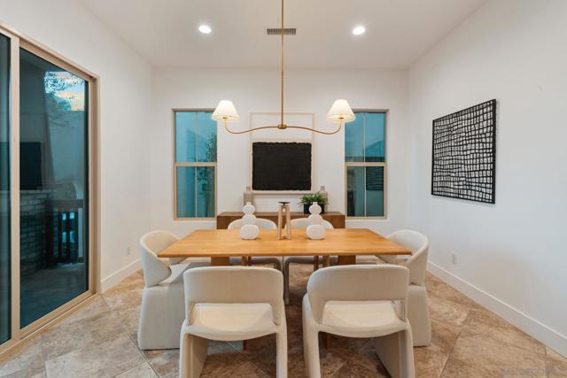 Image 21 of 45 For 674 Caylpso Pl