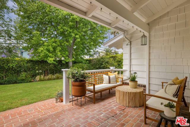 3476 Meier Street, Los Angeles CA: https://media.crmls.org/mediaz/dc56eac2-3ac9-46a0-80ab-0a207da222f6.jpg