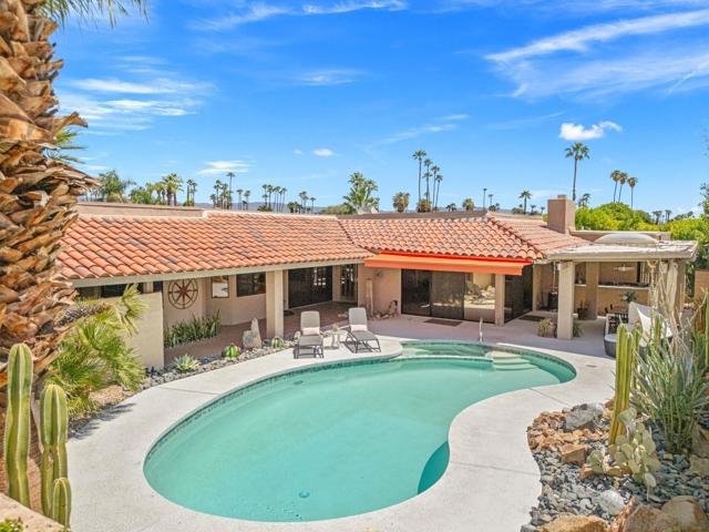 142 Yale Dr, Rancho Mirage CA: https://media.crmls.org/mediaz/dc573ed3-b7f8-4aa6-ba61-23f0eb87c84b.jpg