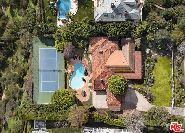 1580 San Remo Drive, Pacific Palisades, California 90272, 4 Bedrooms Bedrooms, ,5 BathroomsBathrooms,Single Family Residence,For Sale,San Remo,24356061