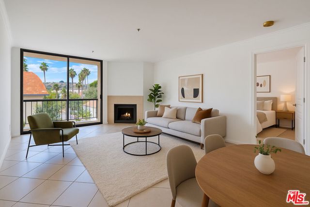 7320 Hawthorn Avenue, Los Angeles CA: https://media.crmls.org/mediaz/dc5878ec-2ed2-4d49-9bd7-fc137b1ccfa0.jpg