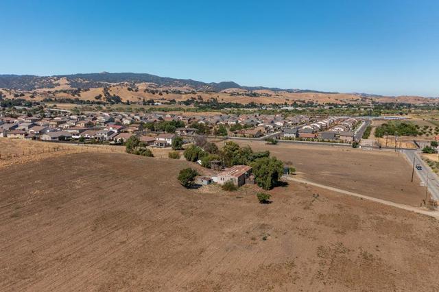 120 Enterprise Road, Hollister, California 95023, ,Multi-Family,For Sale,Enterprise,ML81898380