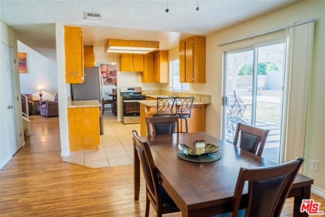 37411 Sheffield Drive, Palmdale CA: https://media.crmls.org/mediaz/dc5a6d58-8f7c-41b0-9c2f-47161b982f10.jpg