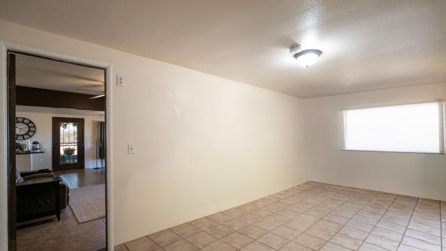 58189 Sunny Sands Drive, Yucca Valley CA: https://media.crmls.org/mediaz/dc5b65ca-d9da-4d06-a78b-44afdcee0028.jpg