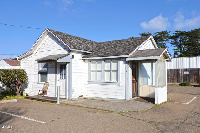 726 N Main Street, Fort Bragg, California 95437, ,Commercial Sale,For Sale,726 N Main Street,CRC1-10469