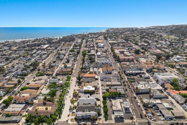 972 8 Sapphire St, San Diego CA: https://media.crmls.org/mediaz/dc5beb6e-ad61-4453-a369-533c11f357c6.jpg