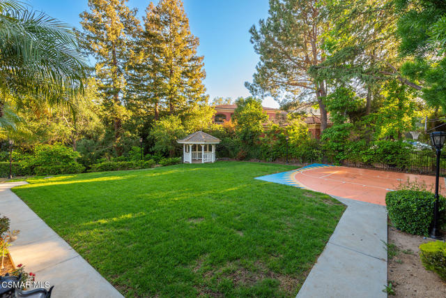5320 Long Shadow Court, Westlake Village CA: https://media.crmls.org/mediaz/dc5bf9dc-3f2c-4876-b95f-a0ae19a47067.jpg