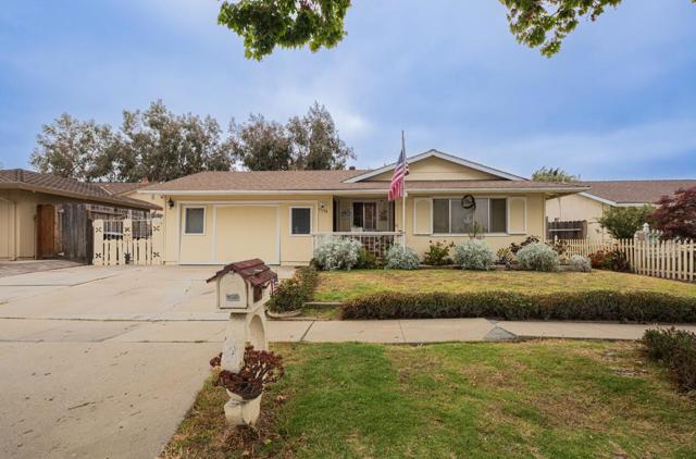 13318 Jackson Street, Salinas CA: https://media.crmls.org/mediaz/dc5d9945-86bd-458f-9d7d-dad9f04fa31b.jpg