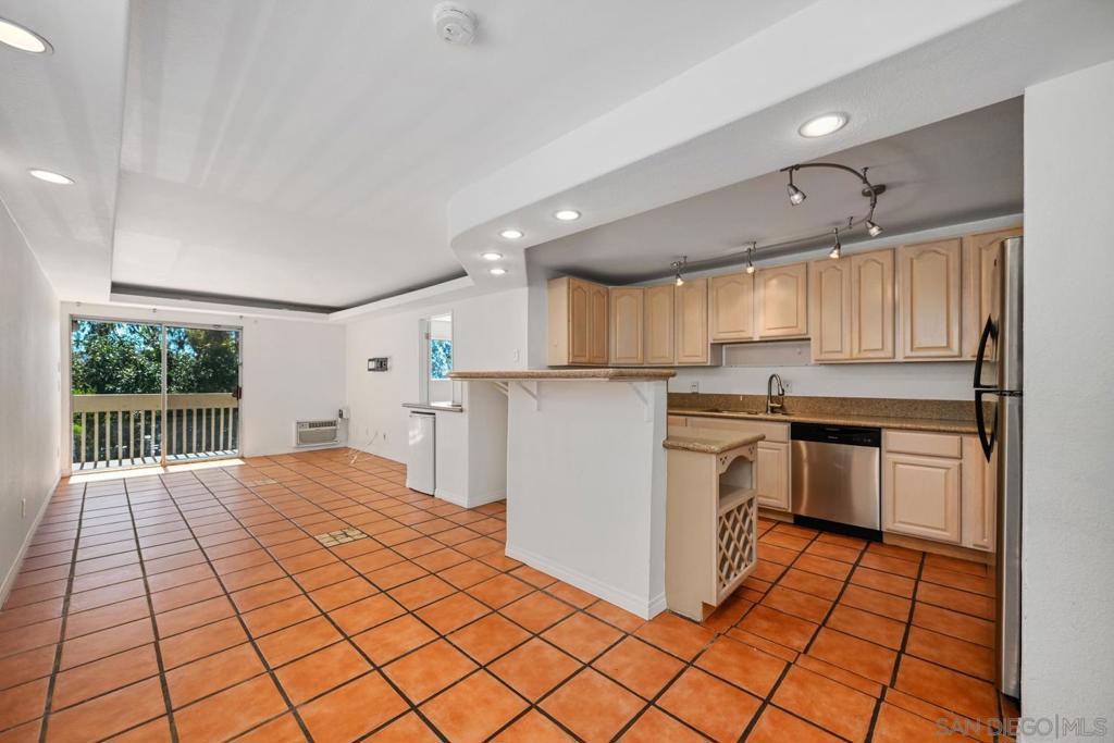 6255 Rancho Mission Rd - photo 4