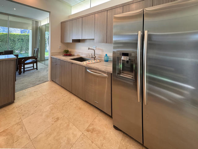 189 Desert Lakes Drive, Palm Springs CA: https://media.crmls.org/mediaz/dc5e2d3c-9f10-4d4c-bd34-593ef0c8b6b3.jpg