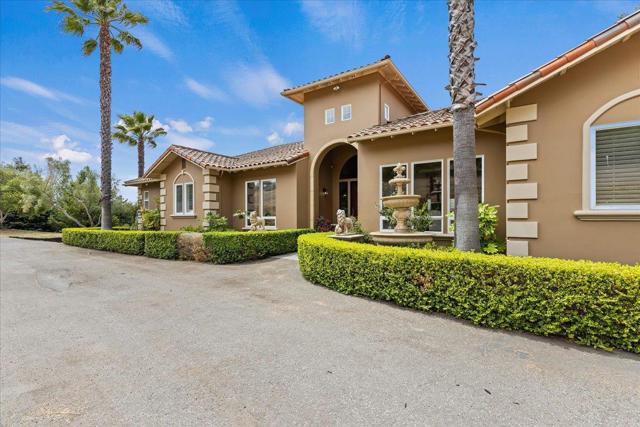2710 Summerland Road,  CA: https://media.crmls.org/mediaz/dc5f900b-1dd9-4ead-8c69-f897b83d5223.jpg