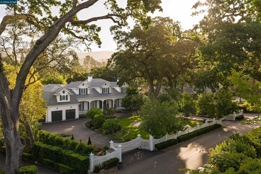 1733 Alameda Diablo