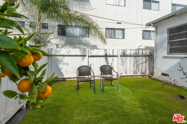 1034 Euclid Street, Santa Monica, California 90403, ,Multi-Family,For Sale,Euclid,24426129