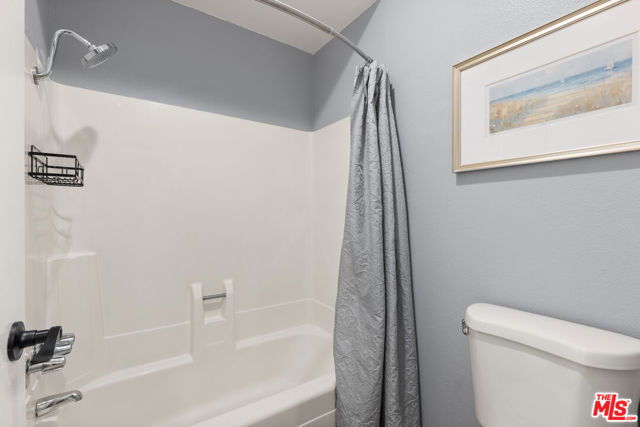 8160 Manitoba Street, Playa del Rey CA: https://media.crmls.org/mediaz/dc616741-6bac-4932-859f-47d7ce75a577.jpg