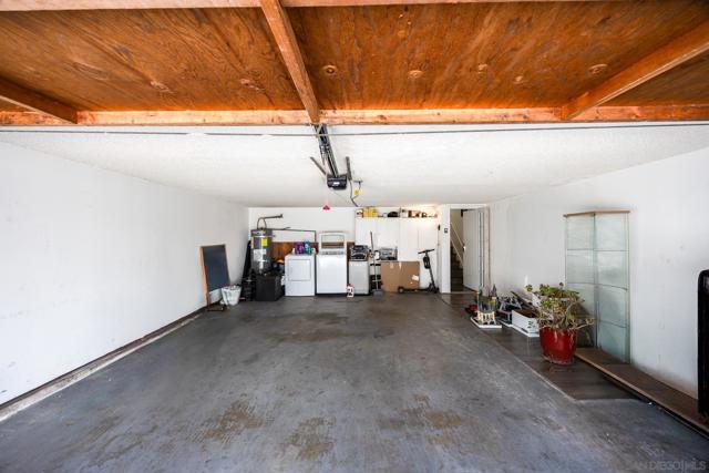 3236 Via Alicante, La Jolla CA: https://media.crmls.org/mediaz/dc61f33e-6b63-41dd-ba04-fc6c660cc830.jpg