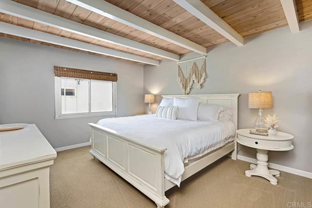 1817 19 Coast Boulevard, Del Mar CA: https://media.crmls.org/mediaz/dc63bdbc-d244-4bb3-a6a9-23d753314309.jpg