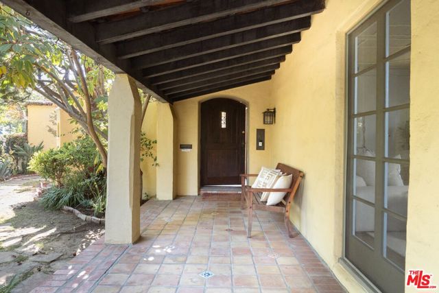 6421 Hayes Drive, Los Angeles, California 90048, 5 Bedrooms Bedrooms, ,4 BathroomsBathrooms,Single Family Residence,For Sale,Hayes,24412735