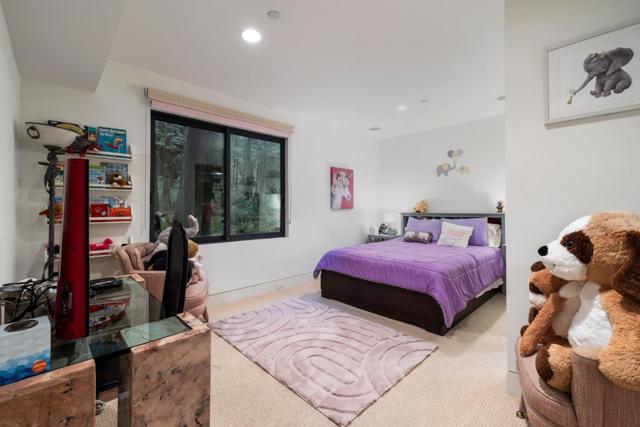 27673 Lupine, Los Altos Hills CA: https://media.crmls.org/mediaz/dc655674-5919-4168-bacc-8a5150d5ac88.jpg