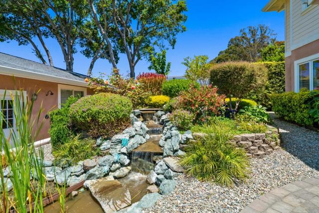 422 Mccormick Avenue, Capitola CA: https://media.crmls.org/mediaz/dc65e745-1edc-4093-b818-d3c913ea4ddf.jpg