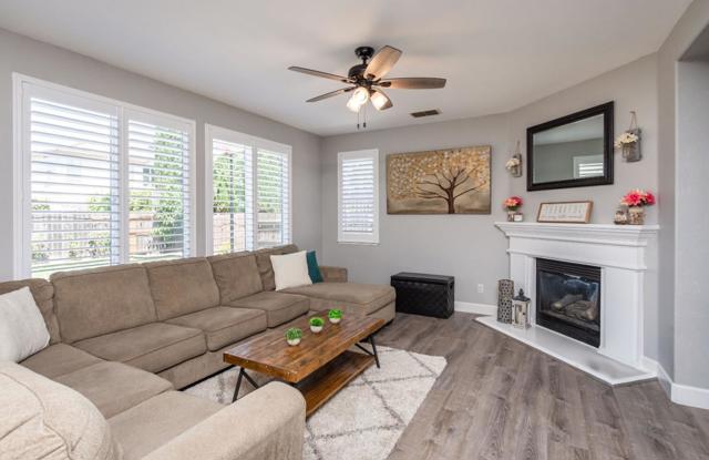 3417 River Shoal Avenue, Sacramento CA: https://media.crmls.org/mediaz/dc662291-4acc-43e1-8ccc-3b83d4d78929.jpg