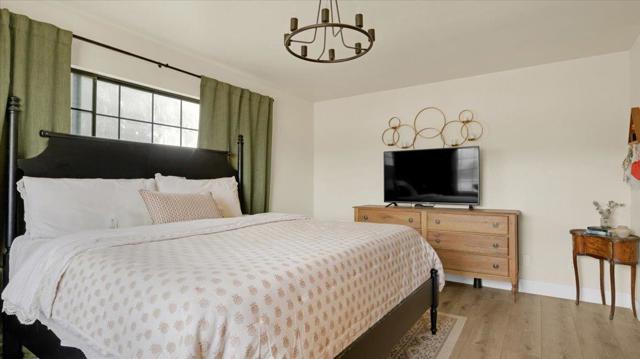 Image 22 of 49 For 352 Cowden Road