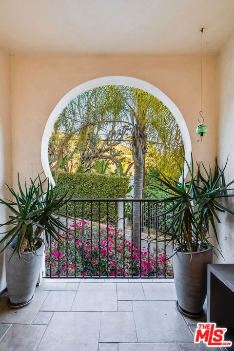 1925 Curson Place, Los Angeles CA: https://media.crmls.org/mediaz/dc674508-f71b-4427-8144-5fa88a8dd1b1.jpg