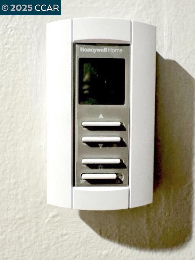 1305 Webster St, Alameda CA: https://media.crmls.org/mediaz/dc6759fa-bcb4-4f58-932e-db121f868adb.jpg