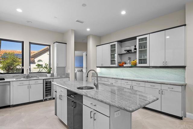 Detail Gallery Image 52 of 75 For 1107 Majestad Ln, Chula Vista,  CA 91910 - 6 Beds | 7/2 Baths