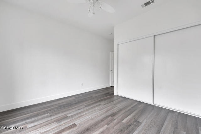 237 Camino Toluca, Camarillo CA: https://media.crmls.org/mediaz/dc6a10b2-5148-4439-b1e8-6f2f13c5db38.jpg